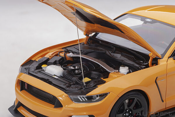 AUTOart Ford Shelby GT-350R 2017 (fury orange) (composite