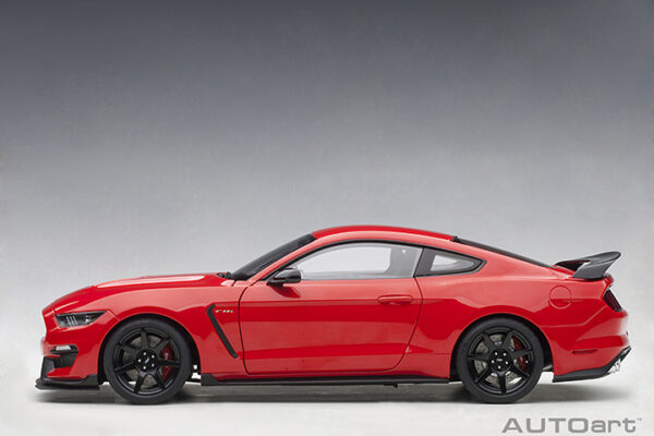 AUTOart Ford Mustang Shelby GT350R (race red)