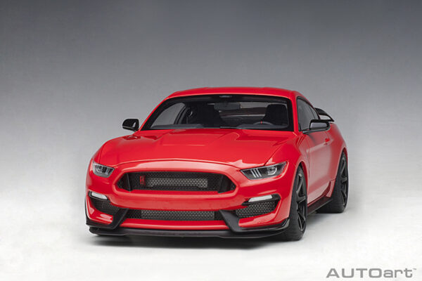 AUTOart Ford Mustang Shelby GT350R (race red)