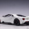 AUTOart Ford GT 2017 (frozen white) (composite model:full