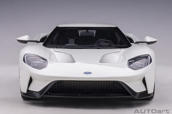 AUTOart Ford GT 2017 (frozen white) (composite model:full