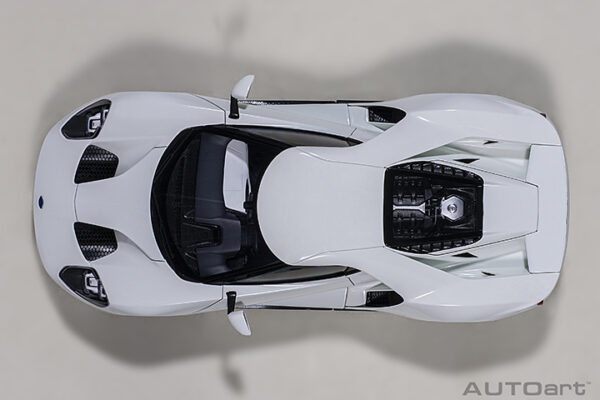 AUTOart Ford GT 2017 (frozen white) (composite model:full