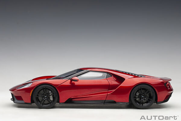 AUTOart Ford GT 2017 (liquid red: silver stripes) (composite