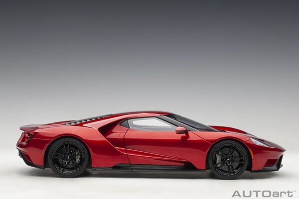AUTOart Ford GT 2017 (liquid red: silver stripes) (composite