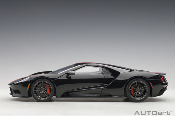 AUTOart Ford GT 2017 (shadow black: orange stripes) (composite