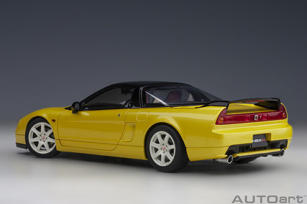 AUTOart Honda NSX-R (NA2) 2019 (indy yellow pearl)
