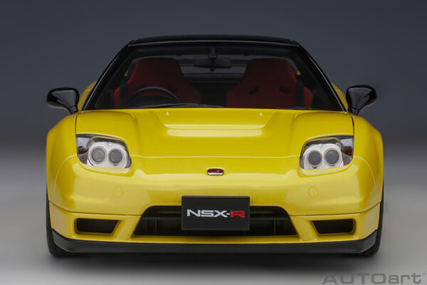AUTOart Honda NSX-R (NA2) 2019 (indy yellow pearl)