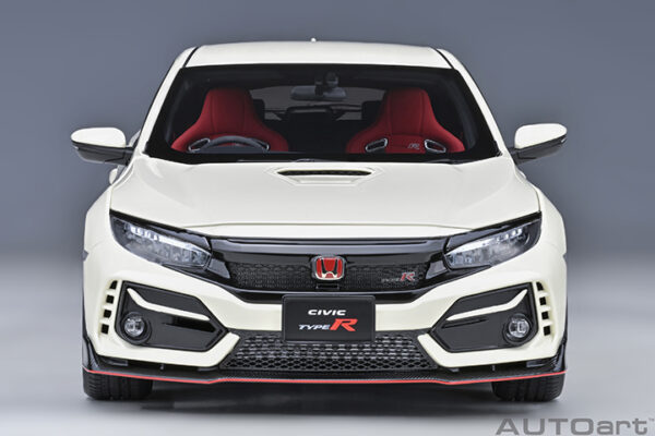 AUTOart Honda Civic Type R (FK 8) (championship white) 2021