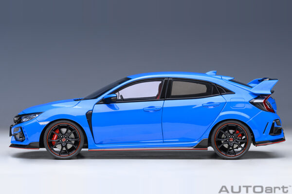 AUTOart Honda Civic Type R (FK 8) (racing blue pearl) 2021