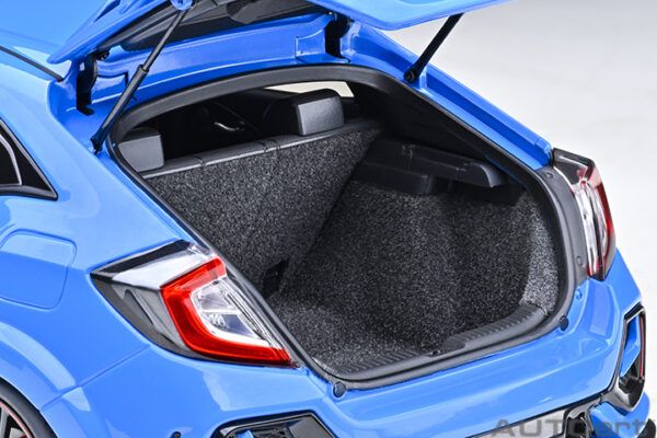 AUTOart Honda Civic Type R (FK 8) (racing blue pearl) 2021