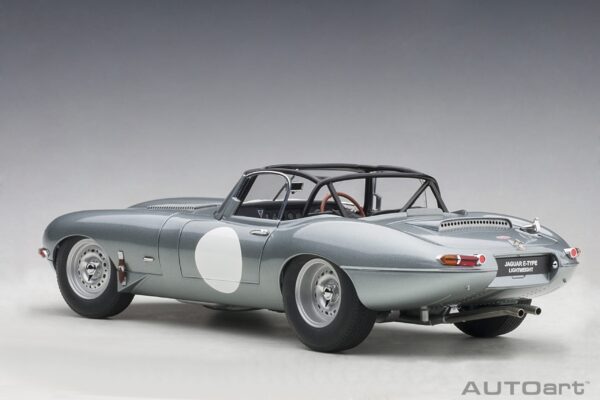 AUTOart Jaguar Lightweight E-Type (Silver)1/18 – Bild 17