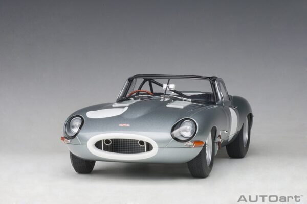 AUTOart Jaguar Lightweight E-Type (Silver)1/18 – Bild 4