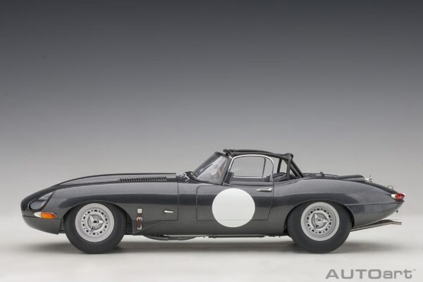 AUTOart Jaguar Lightweight E-Type (Dark Grey) 1/18 – Bild 11