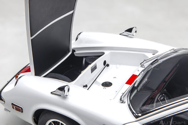 AUTOart Lotus Europa Special "THE CIRCUIT WOLF"