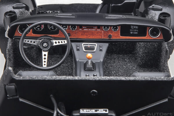 AUTOart Lotus Europa Special "THE CIRCUIT WOLF"