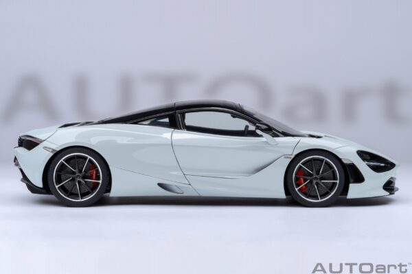 AUTOart McLaren 720S (Silica White) – Bild 14