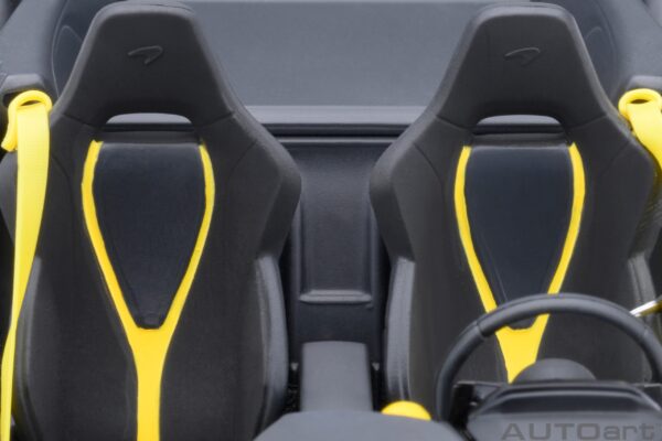 AUTOart McLAREN 720S (VOLCANO YELLOW) – Bild 9