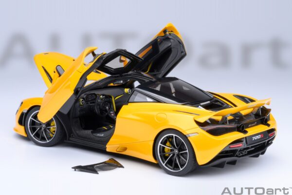 AUTOart McLAREN 720S (VOLCANO YELLOW) – Bild 6