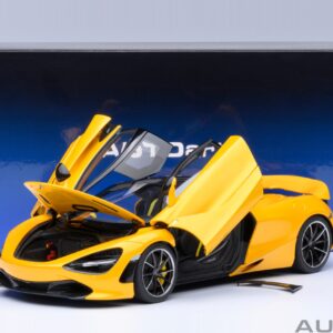 Autoart McLAREN 720S (VOLCANO YELLOW)