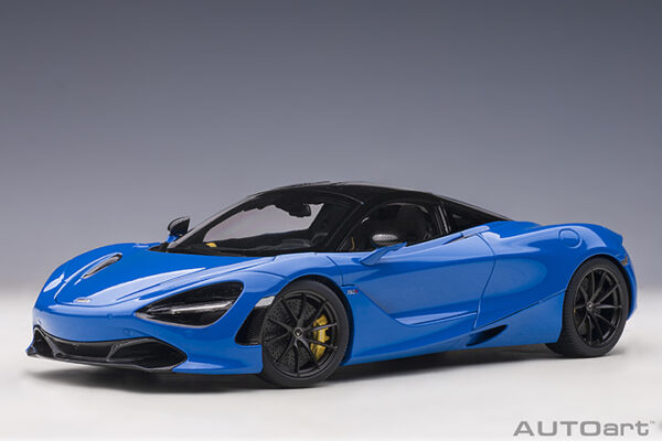 AUTOart McLaren 720S 2017 (paris blue:metallic blue)