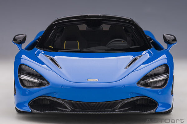 AUTOart McLaren 720S 2017 (paris blue:metallic blue)