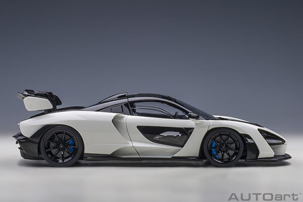 AUTOart McLaren Senna 2018 (vision pure:white) (composite model: