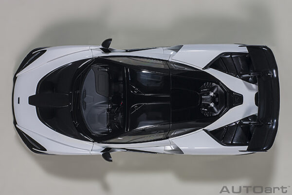 AUTOart McLaren Senna 2018 (vision pure:white) (composite model: