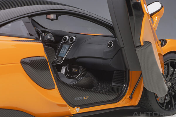 AUTOart McLaren 600LT 2019 (myan orange) (composite