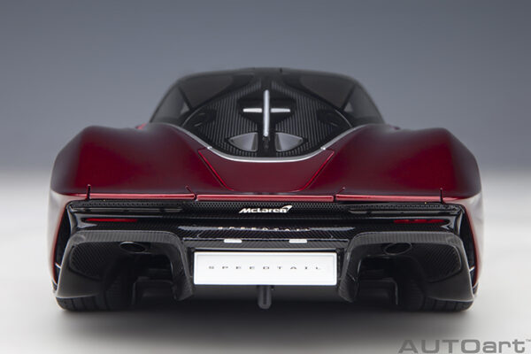 AUTOart McLaren SPEEDTAIL (volcano red) 2020