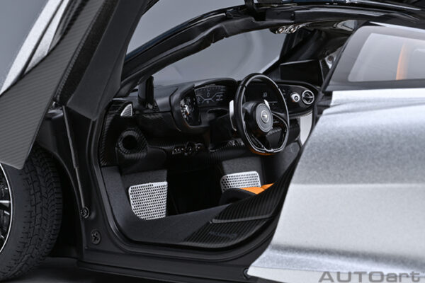 AUTOart McLaren SPEEDTAIL (supernova silver) 2020
