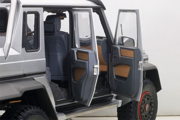 AUTOart Mercedes-Benz G 63 AMG 6x6 (iridium silver) 2013