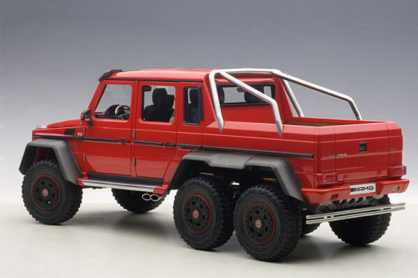 AUTOart Mercedes-Benz G 63 AMG 6x6 (red) 2013