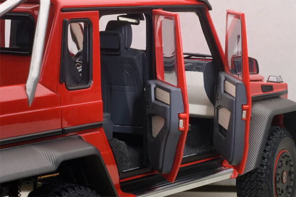 AUTOart Mercedes-Benz G 63 AMG 6x6 (red) 2013