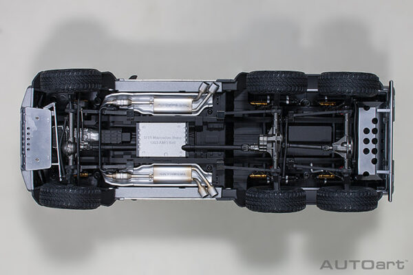 AUTOart Mercedes-Benz G 63 AMG 6x6 (designo pla. magno:grau) 2013