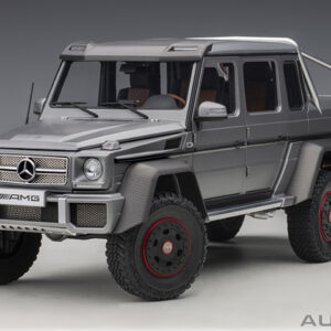 AUTOart Mercedes-Benz G 63 AMG 6x6 (designo pla. magno:grau) 2013
