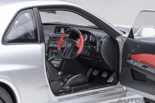 AUTOart Nissan Skyline GT-R(R34) NISMO Z-Tune (Z-Tune silver) 2005