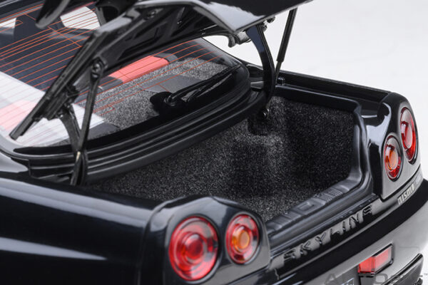 AUTOart Nissan Skyline GT-R(R34) NISMO Z-Tune (black pearl) 2005
