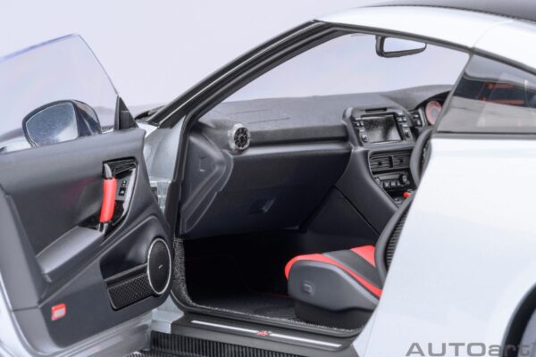 AUTOart Nissan GT-R (R35) Nismo Special Edition – Bild 9