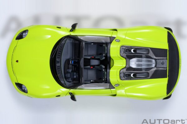 AUTOart Porsche 918 Spyder Weissach Package (Acid Green) – Bild 17