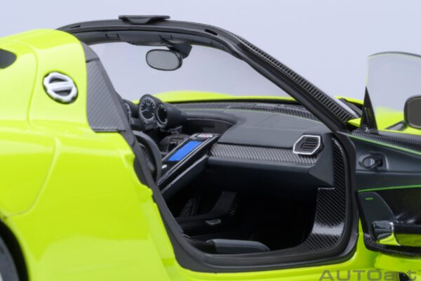 AUTOart Porsche 918 Spyder Weissach Package (Acid Green) – Bild 14
