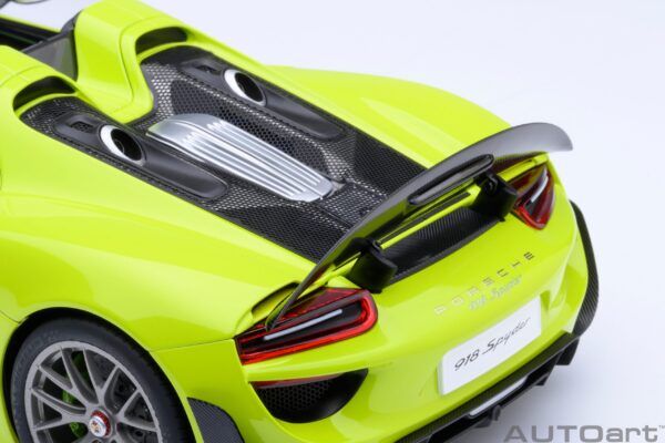AUTOart Porsche 918 Spyder Weissach Package (Acid Green) – Bild 10