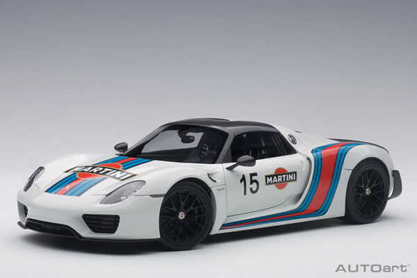 AUTOart Porsche 918 Spyder 2013 Weissach Package