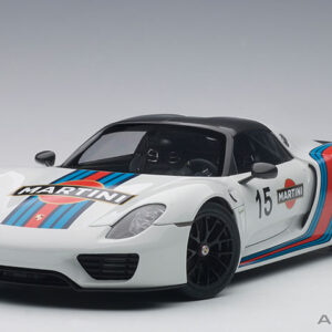 AUTOart Porsche 918 Spyder 2013 Weissach Package