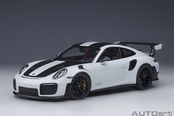 AUTOart Porsche 911 (991.2) GT2RS 2017 Weissach Package (white)