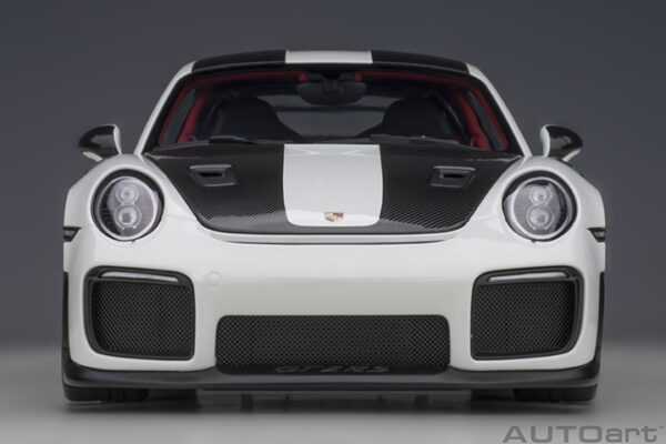 AUTOart Porsche 911 (991.2) GT2RS 2017 Weissach Package (white)
