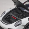AUTOart Porsche 911 (991.2) GT2RS 2017 Weissach Package (white)