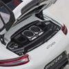 AUTOart Porsche 911 (991.2) GT2RS 2017 Weissach Package (white)