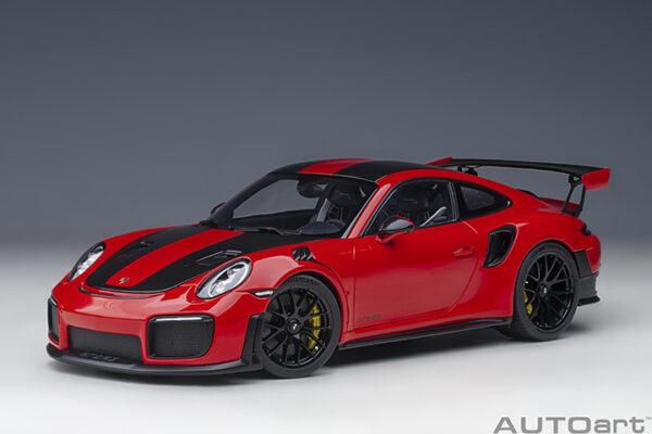 AUTOart Porsche 911 (991.2) GT2RS 2017 Weissach Package (guards red)