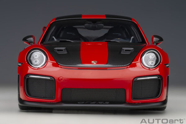 AUTOart Porsche 911 (991.2) GT2RS 2017 Weissach Package (guards red)