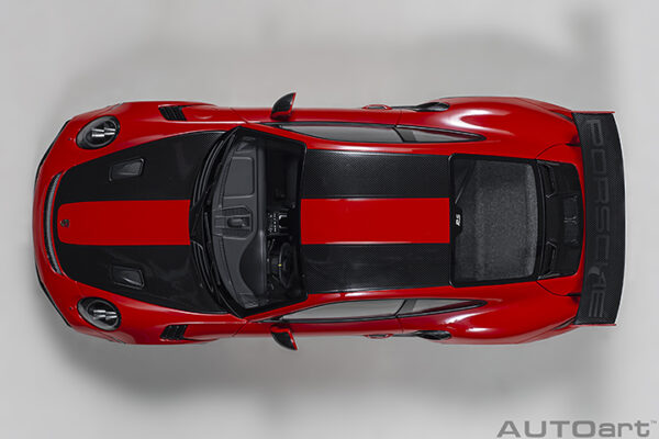 AUTOart Porsche 911 (991.2) GT2RS 2017 Weissach Package (guards red)